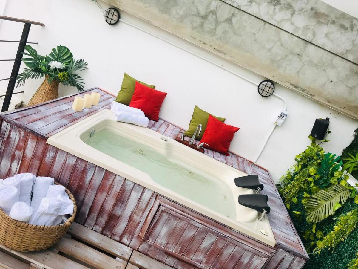 Hotel Boutique Juna Картахена Экстерьер фото